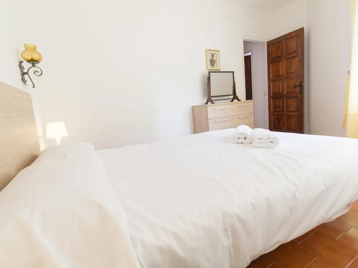 Guadalupe B Sistach Rentals L'Estartit Apartment